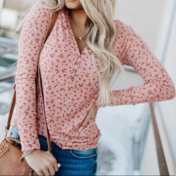 V-Neck Button Top - Picture 4 of 6